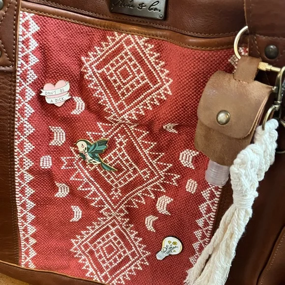 Nena & Co. Full TPB Rose Womanhood - Picture 3 of 8